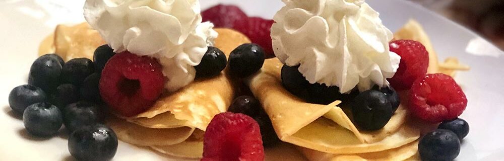crepes with berries