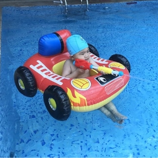 Big Summer Inflatable Pirate Boat Pool Float With Built-In Squirt Gun