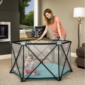 Regalo My Portable Play Yard