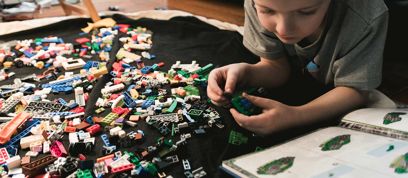 7 Best LEGO Sets for 6YearOld Boys (2023 Reviews)